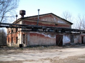 Заброшенная насосная станция и кусок промзоны (Ленинградская область)